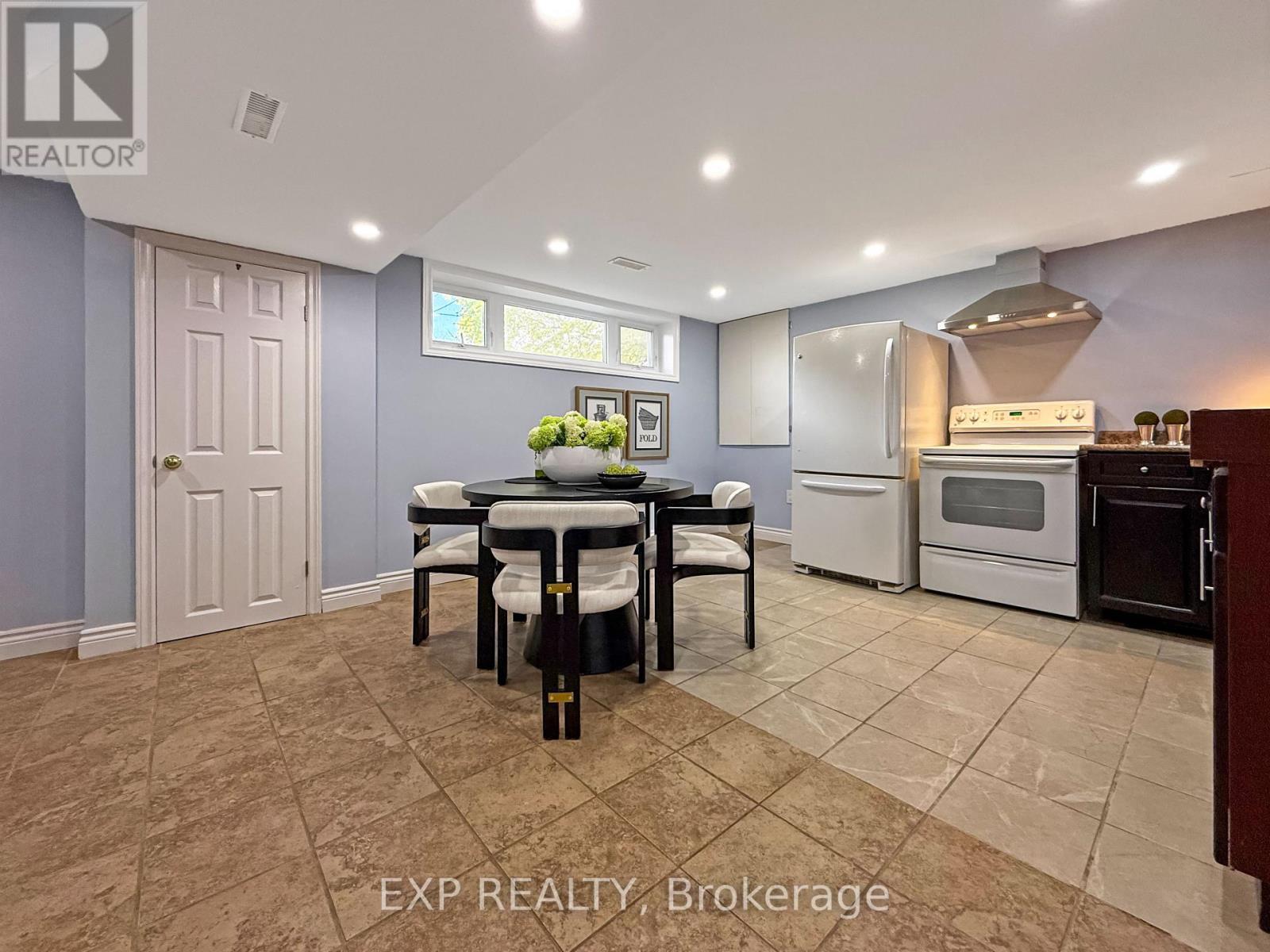 81 Meldazy Drive, Toronto, ON - Indoor