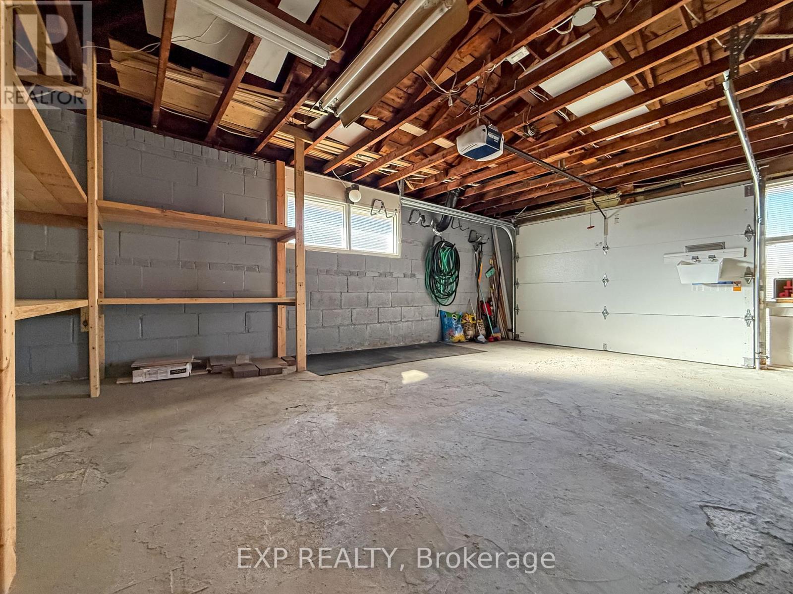 81 Meldazy Drive, Toronto, ON - Indoor Photo Showing Garage