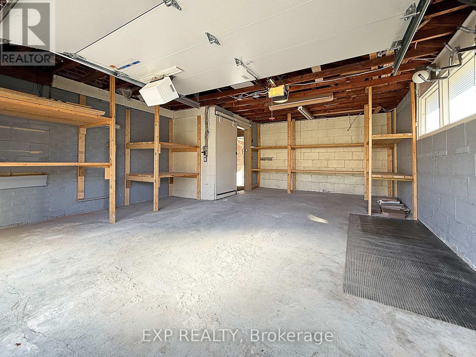 81 Meldazy Drive, Toronto, ON - Indoor Photo Showing Garage