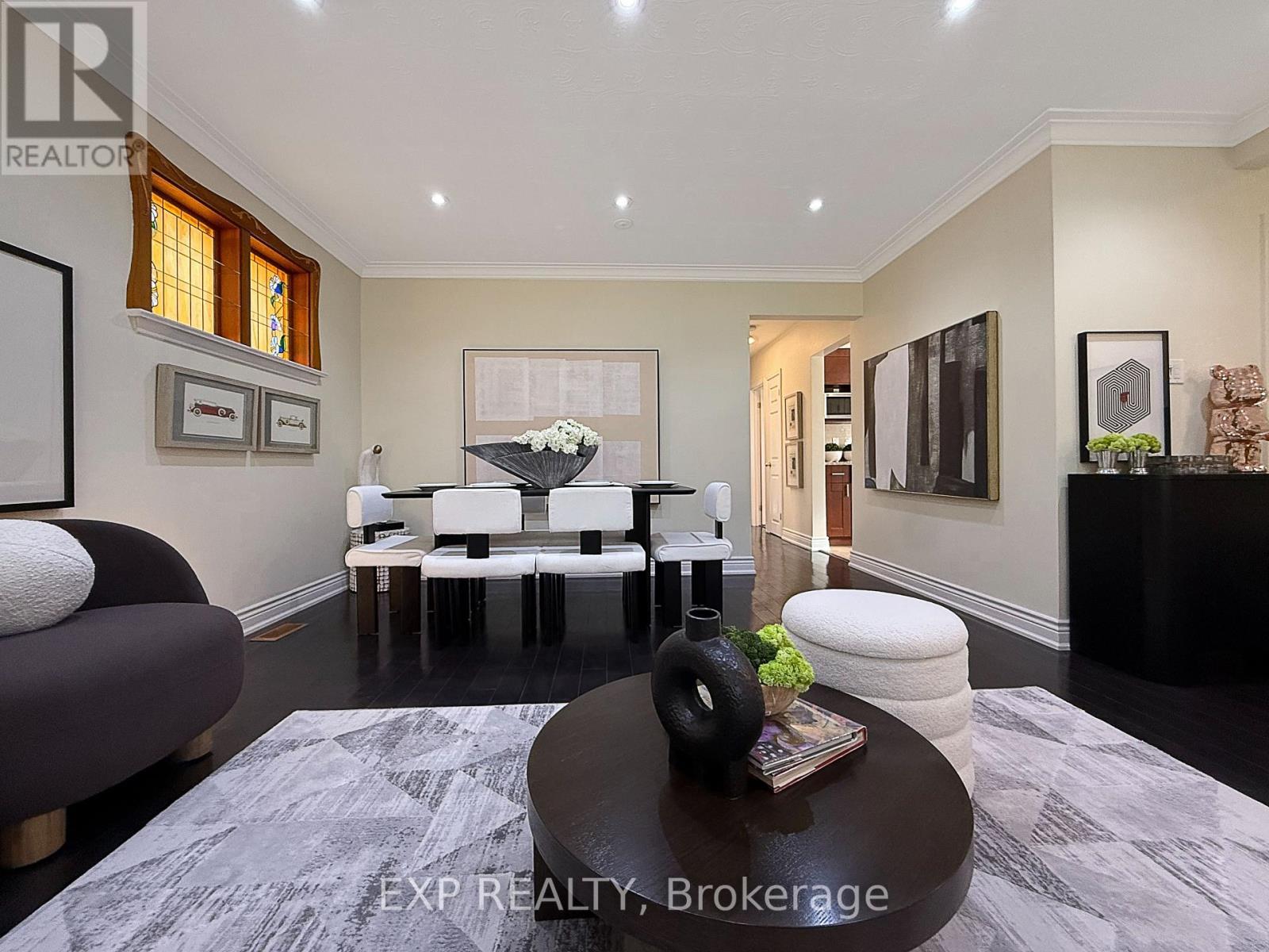 81 Meldazy Drive, Toronto, ON - Indoor Photo Showing Living Room