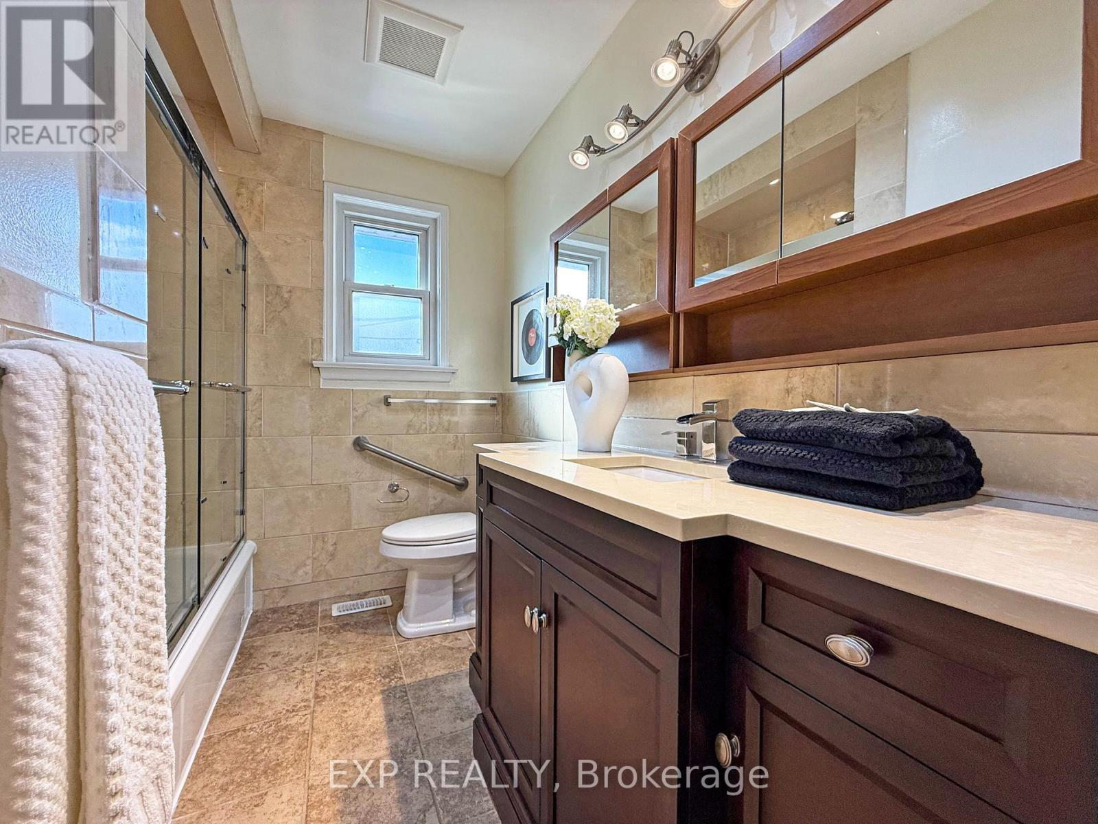 81 Meldazy Drive, Toronto, ON - Indoor Photo Showing Bathroom