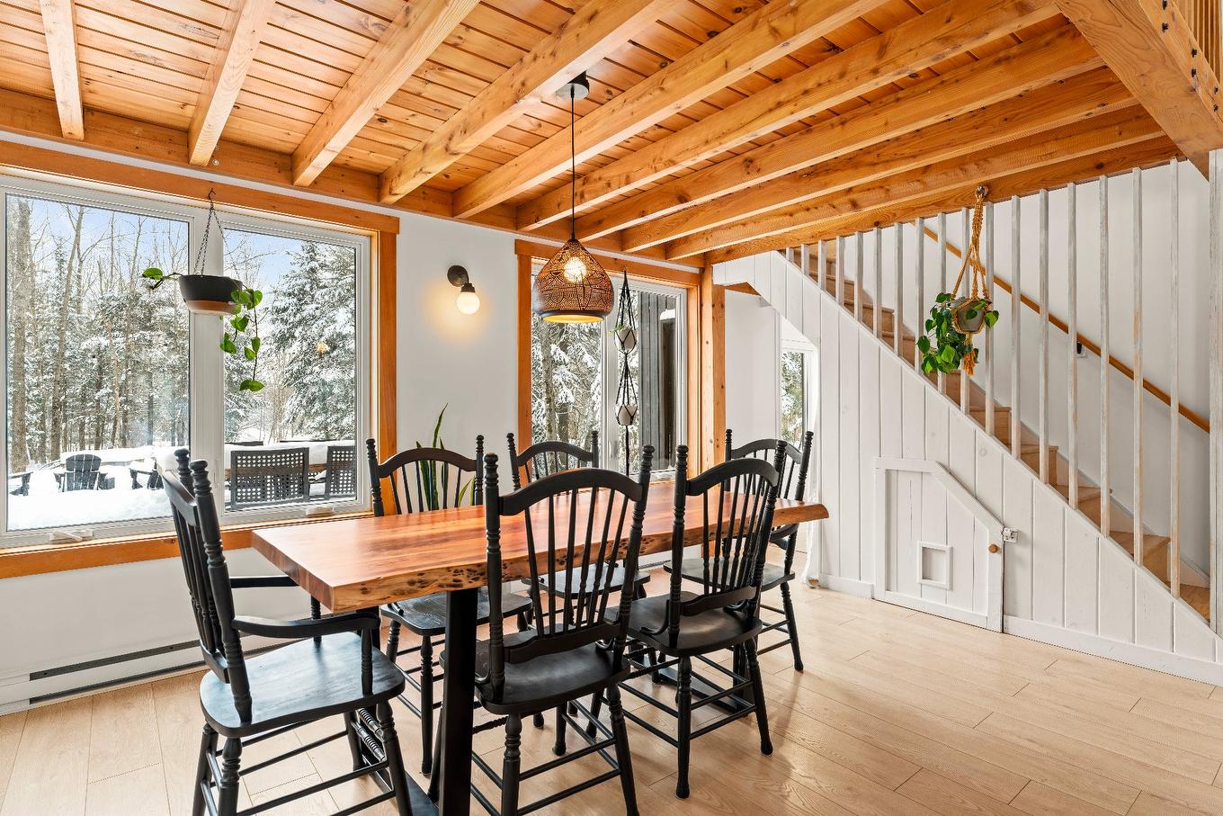 Salle à manger - 10 Ch. Lily-Butters, Eastman, QC - Indoor Photo Showing Dining Room