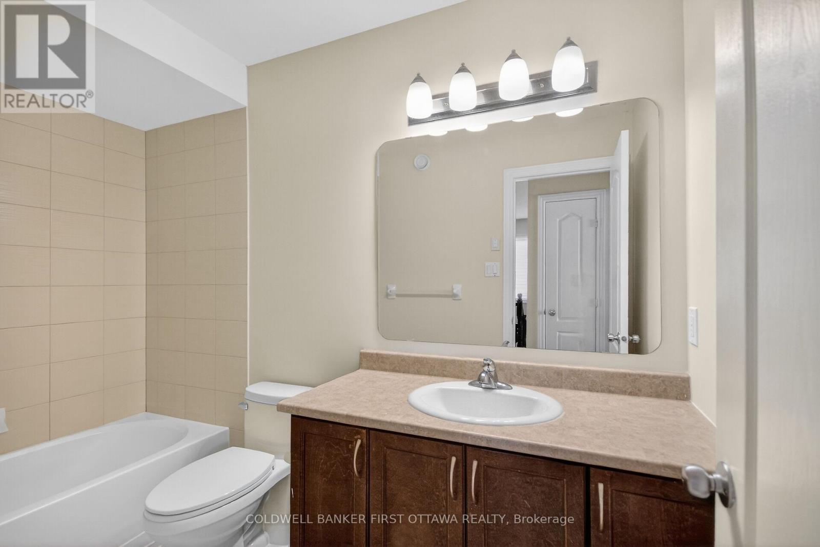 184 Highbury Park Drive, Ottawa, ON - Indoor Photo Showing Bathroom