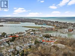 Waterviews Close by -