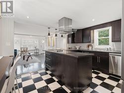 Lots of counter space -