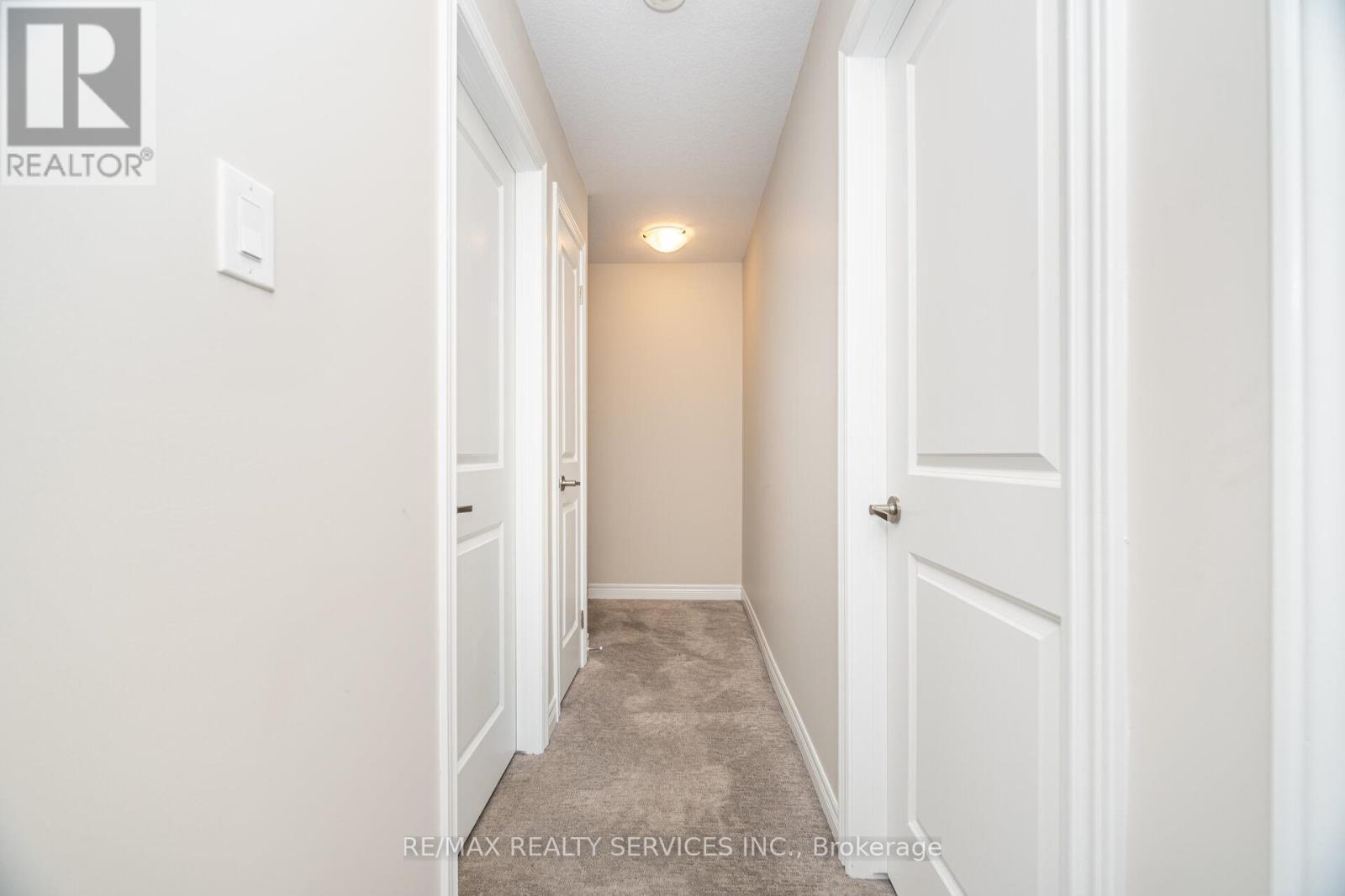 113 - 10 Birmingham Drive, Cambridge, ON - Indoor Photo Showing Other Room