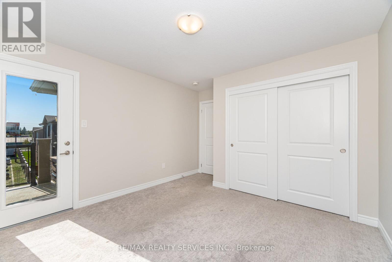 113 - 10 Birmingham Drive, Cambridge, ON - Indoor Photo Showing Other Room