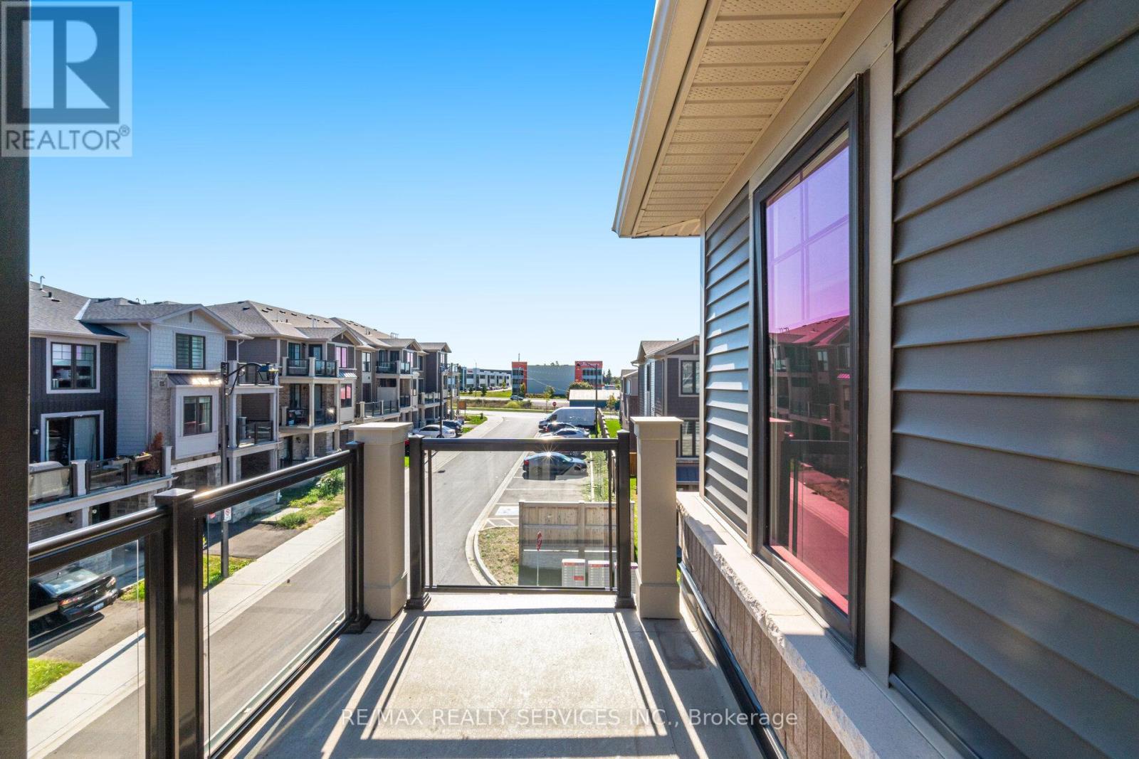 113 - 10 Birmingham Drive, Cambridge, ON - Outdoor With Balcony