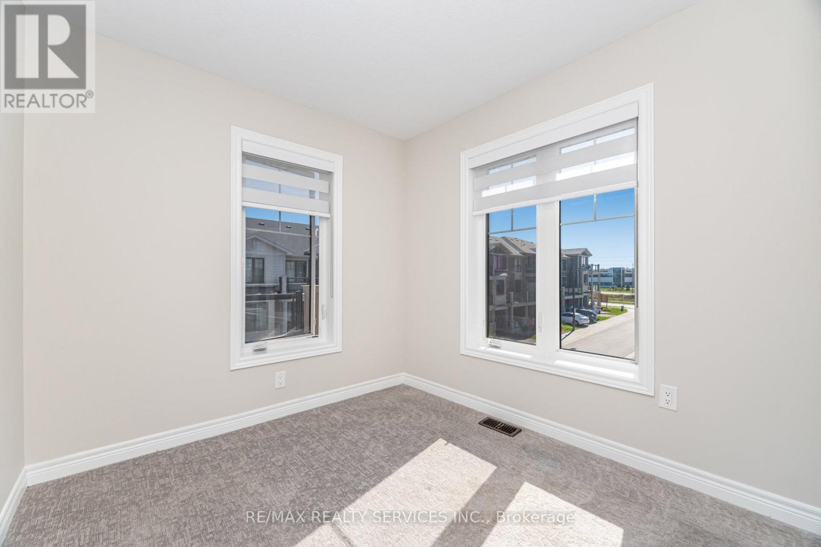 113 - 10 Birmingham Drive, Cambridge, ON - Indoor Photo Showing Other Room