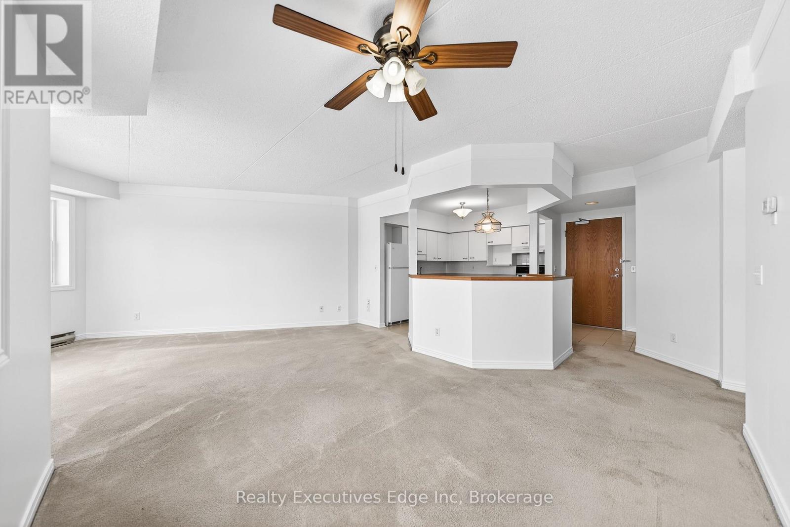 103 - 208 Silvercreek Parkway N, Guelph (Junction/Onward Willow), ON