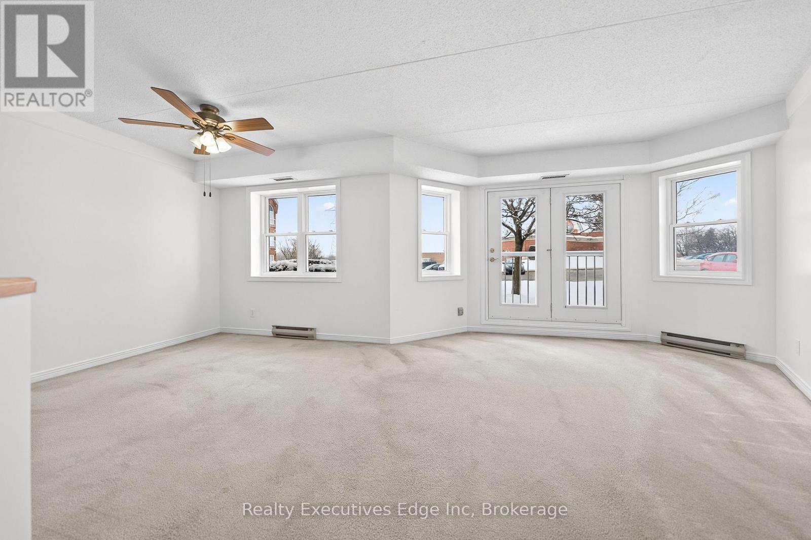 103 - 208 Silvercreek Parkway N, Guelph (Junction/Onward Willow), ON