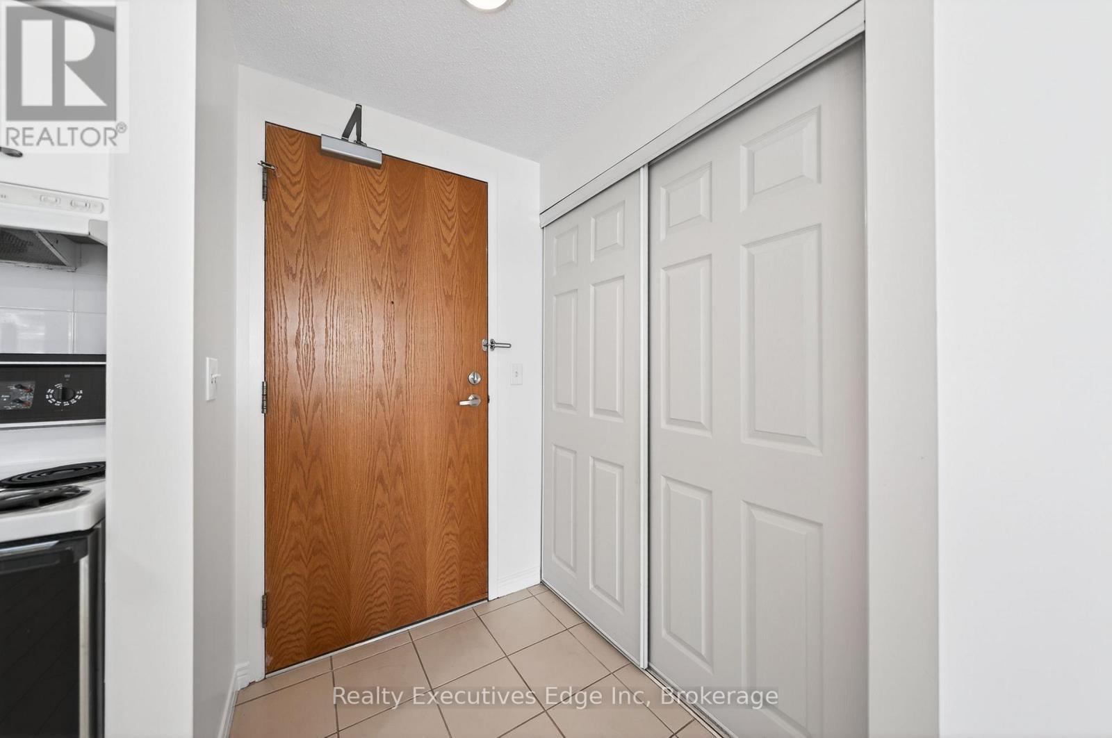 103 - 208 Silvercreek Parkway N, Guelph (Junction/Onward Willow), ON