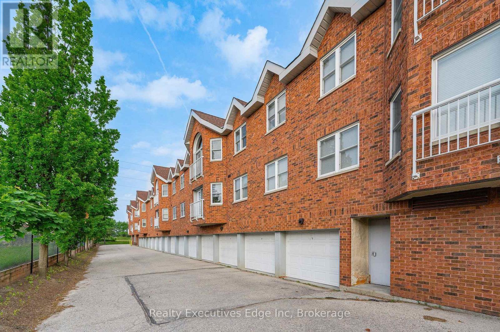 103 - 208 Silvercreek Parkway N, Guelph (Junction/Onward Willow), ON