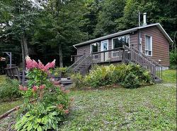 313 Ch. de la Rivière-Blanche Mayo, QC J8L 4K6