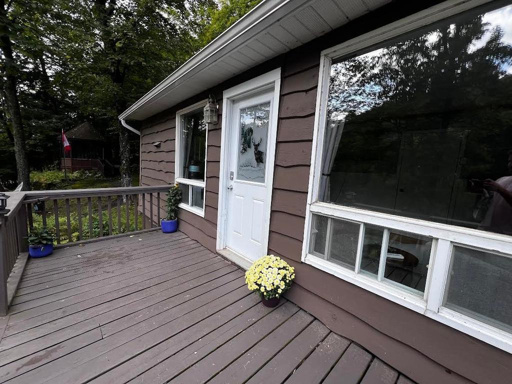 Entrée extérieure - 313 Ch. De La Rivière-Blanche, Mayo, QC - Outdoor With Deck Patio Veranda With Exterior