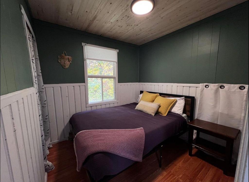 Chambre à coucher - 313 Ch. De La Rivière-Blanche, Mayo, QC - Indoor Photo Showing Bedroom