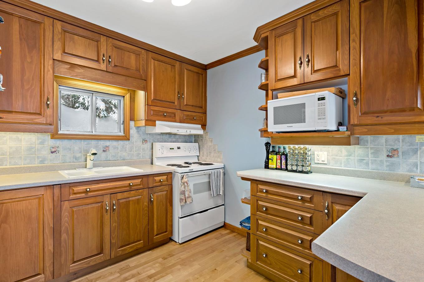 Kitchen - 202 Ch. Brunette, Lac-Supérieur, QC - Indoor Photo Showing Kitchen