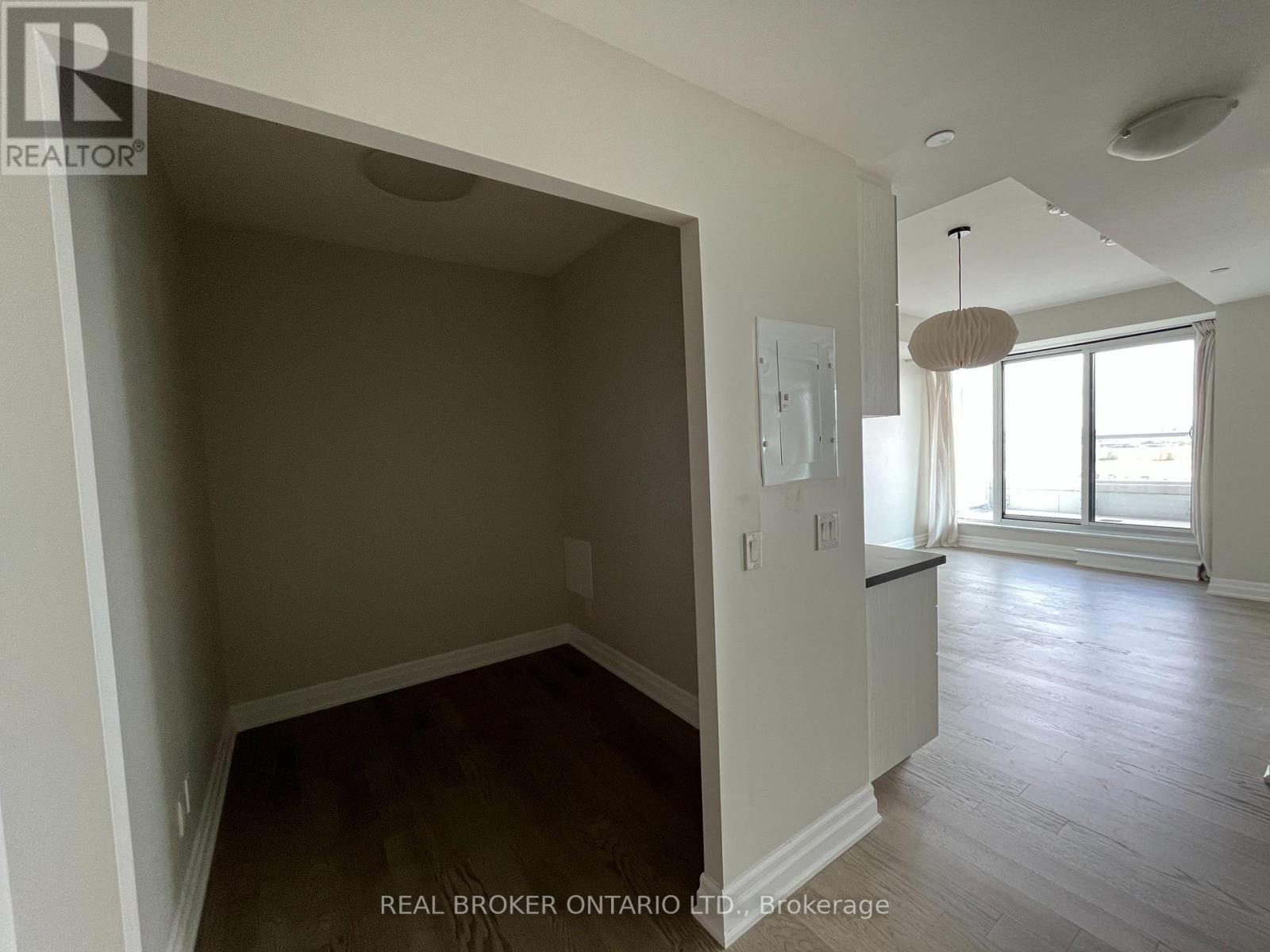 1111 - 8 Rouge Valley Drive, Markham, ON - Indoor Photo Showing Other Room