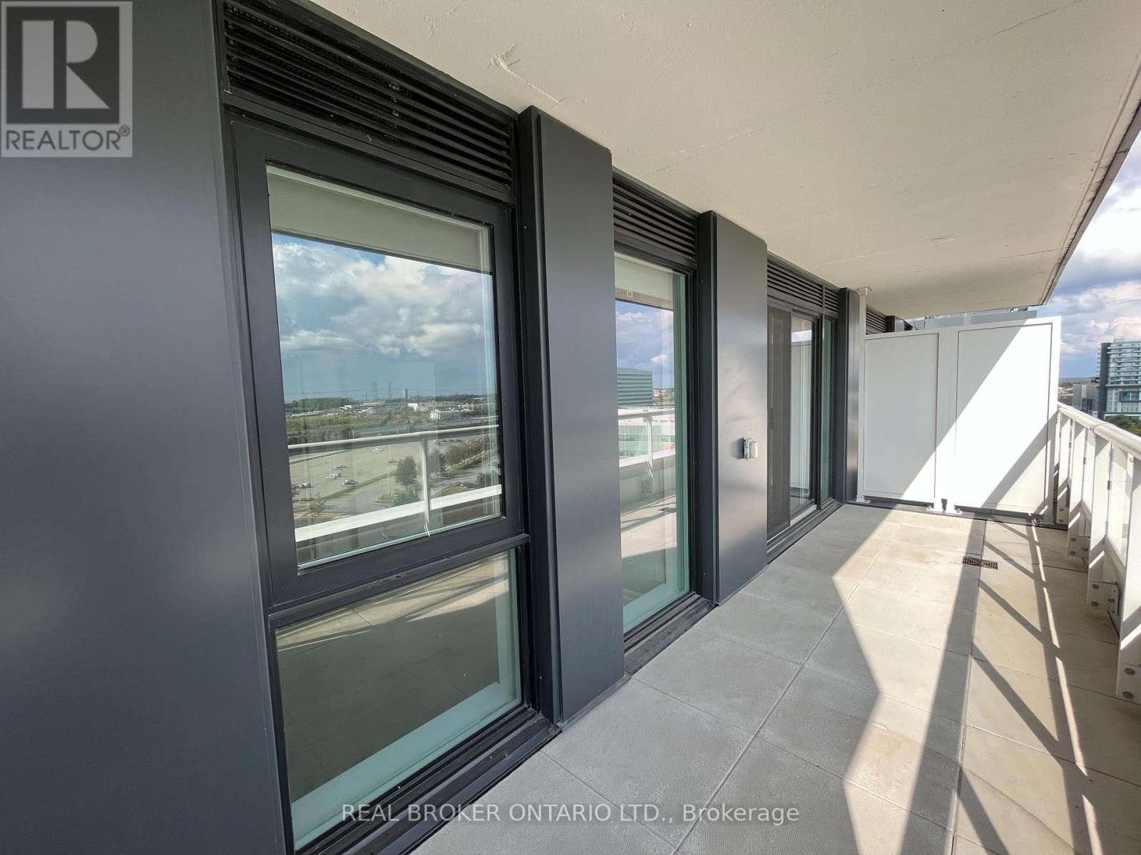 1111 - 8 Rouge Valley Drive, Markham, ON - With Exterior