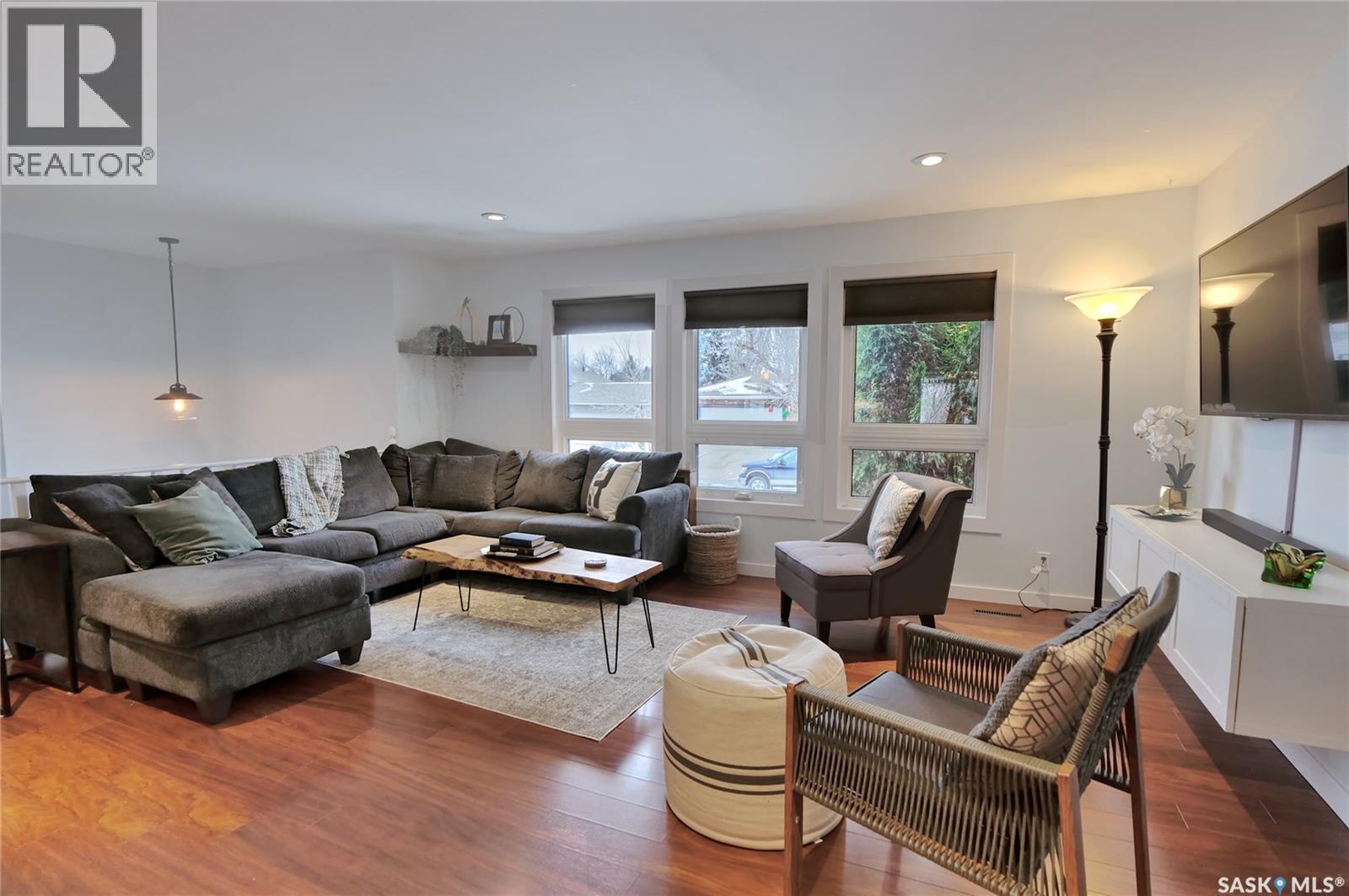 56 Bluebell Crescent, Moose Jaw, SK - Indoor Photo Showing Living Room