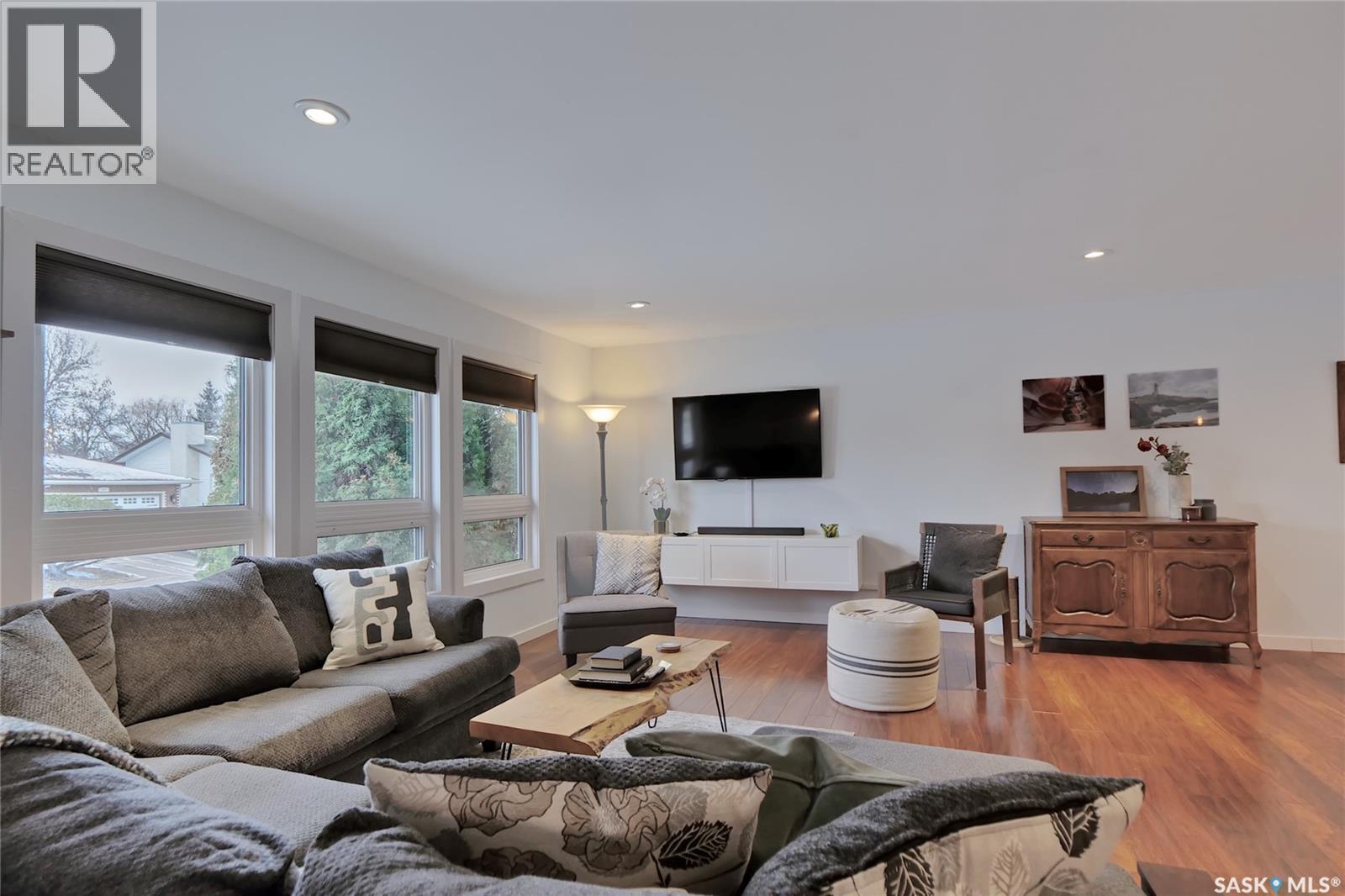 56 Bluebell Crescent, Moose Jaw, SK - Indoor Photo Showing Living Room