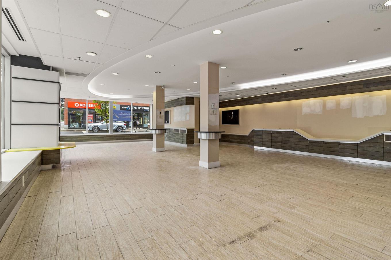 5690 Spring Garden Road, Halifax, NS