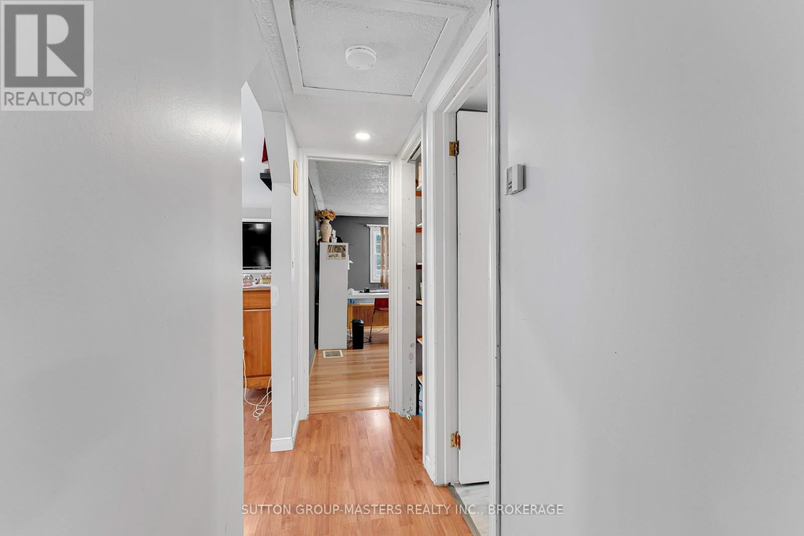 1677 County 2 Road, Front Of Yonge, ON - Indoor Photo Showing Other Room