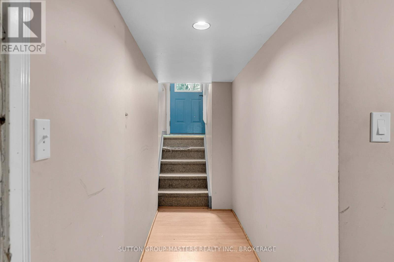 1677 County 2 Road, Front Of Yonge, ON - Indoor Photo Showing Other Room