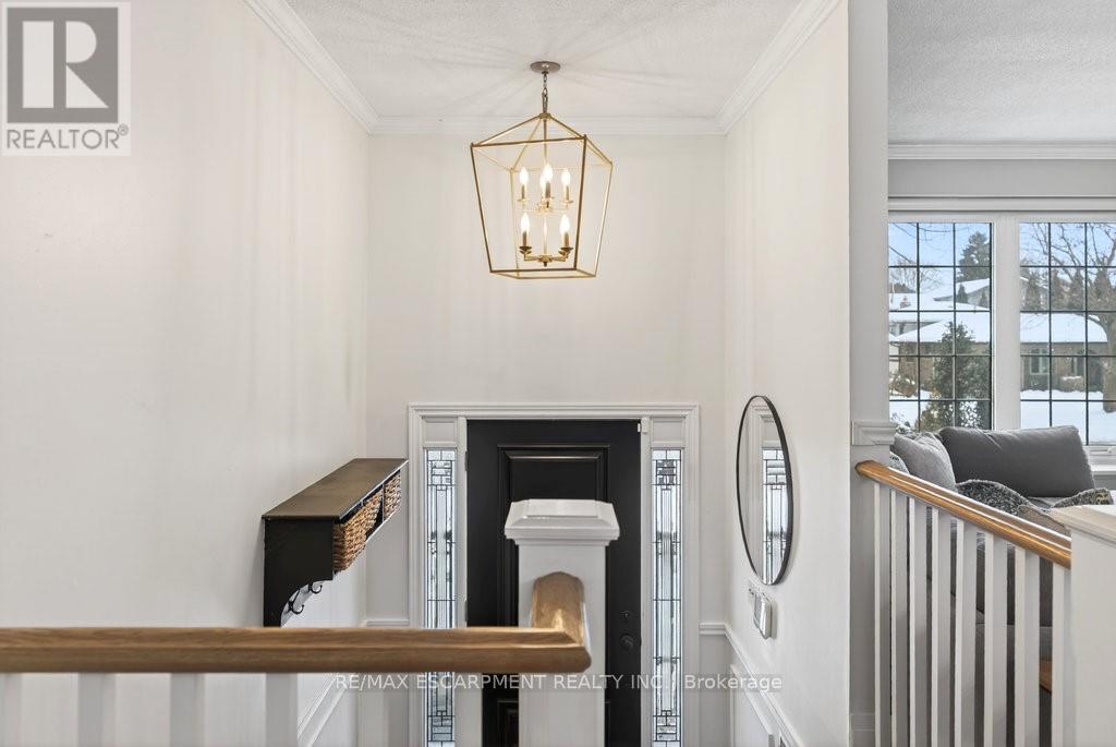 16 Forestgate Drive, Hamilton, ON - Indoor Photo Showing Other Room