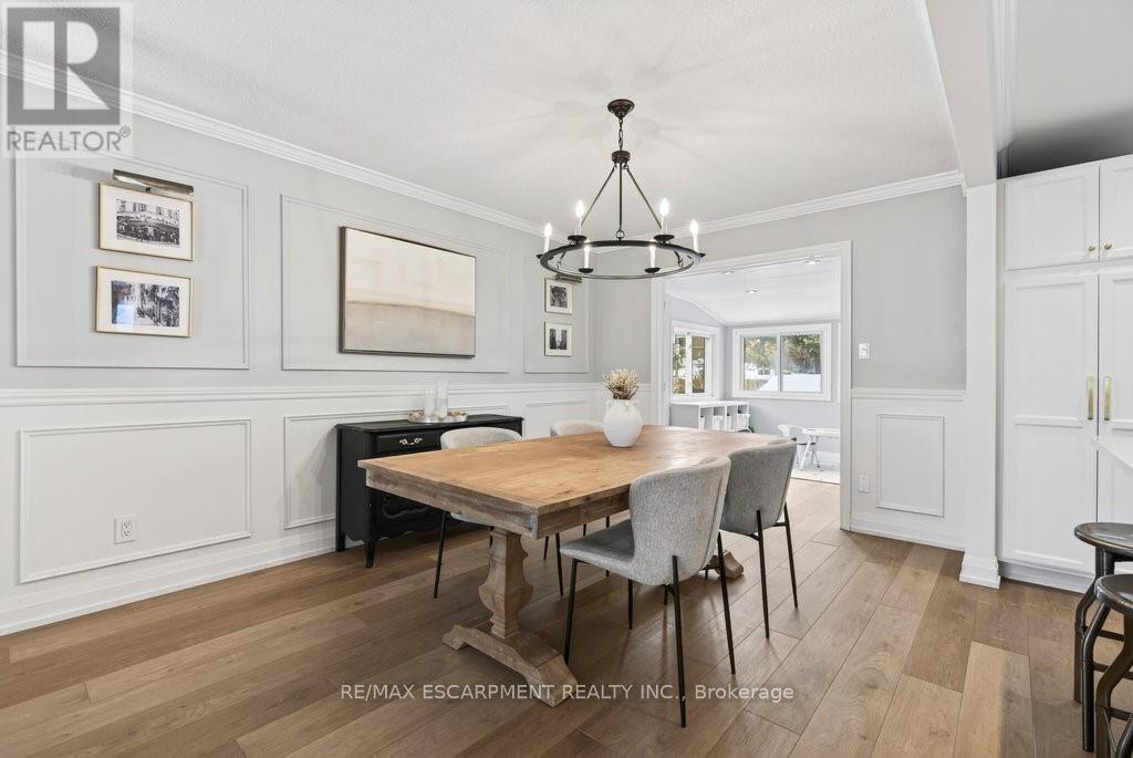 16 Forestgate Drive, Hamilton, ON - Indoor Photo Showing Dining Room