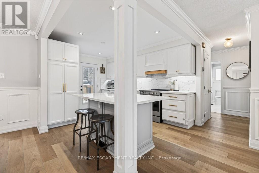 16 Forestgate Drive, Hamilton, ON - Indoor