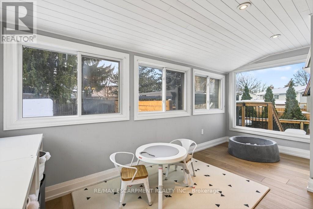 16 Forestgate Drive, Hamilton, ON - With Deck Patio Veranda With Exterior