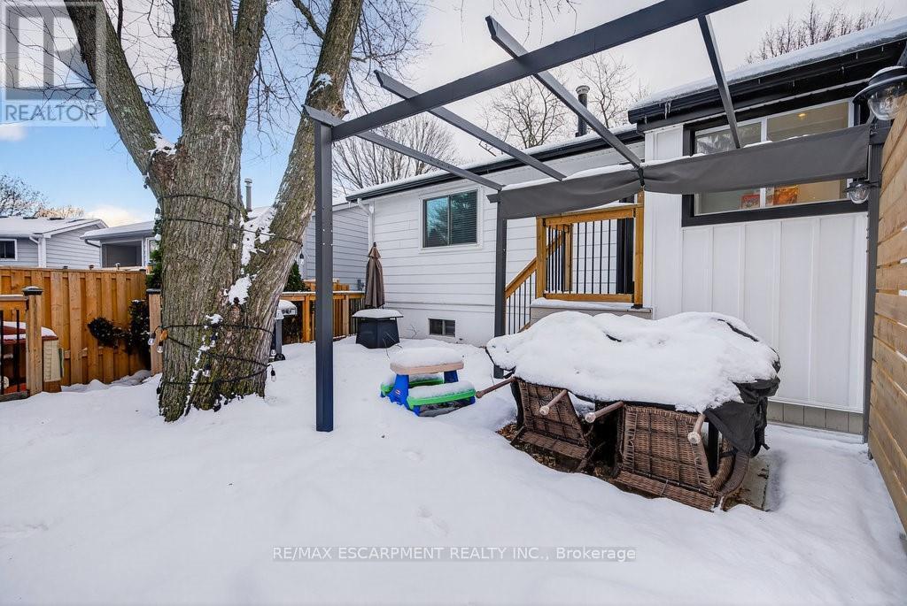 16 Forestgate Drive, Hamilton, ON - Outdoor