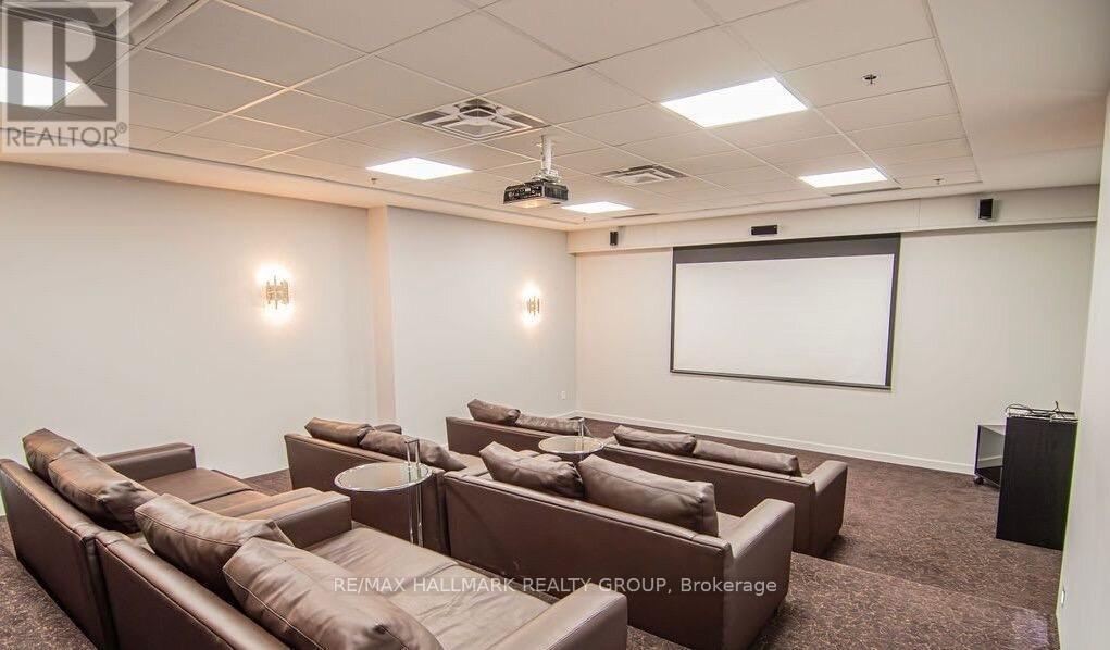 618 - 360 Patricia Avenue, Ottawa, ON - Indoor Photo Showing Other Room