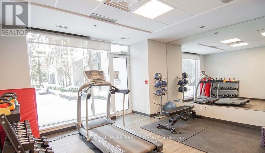 618 - 360 Patricia Avenue, Ottawa, ON - Indoor Photo Showing Gym Room