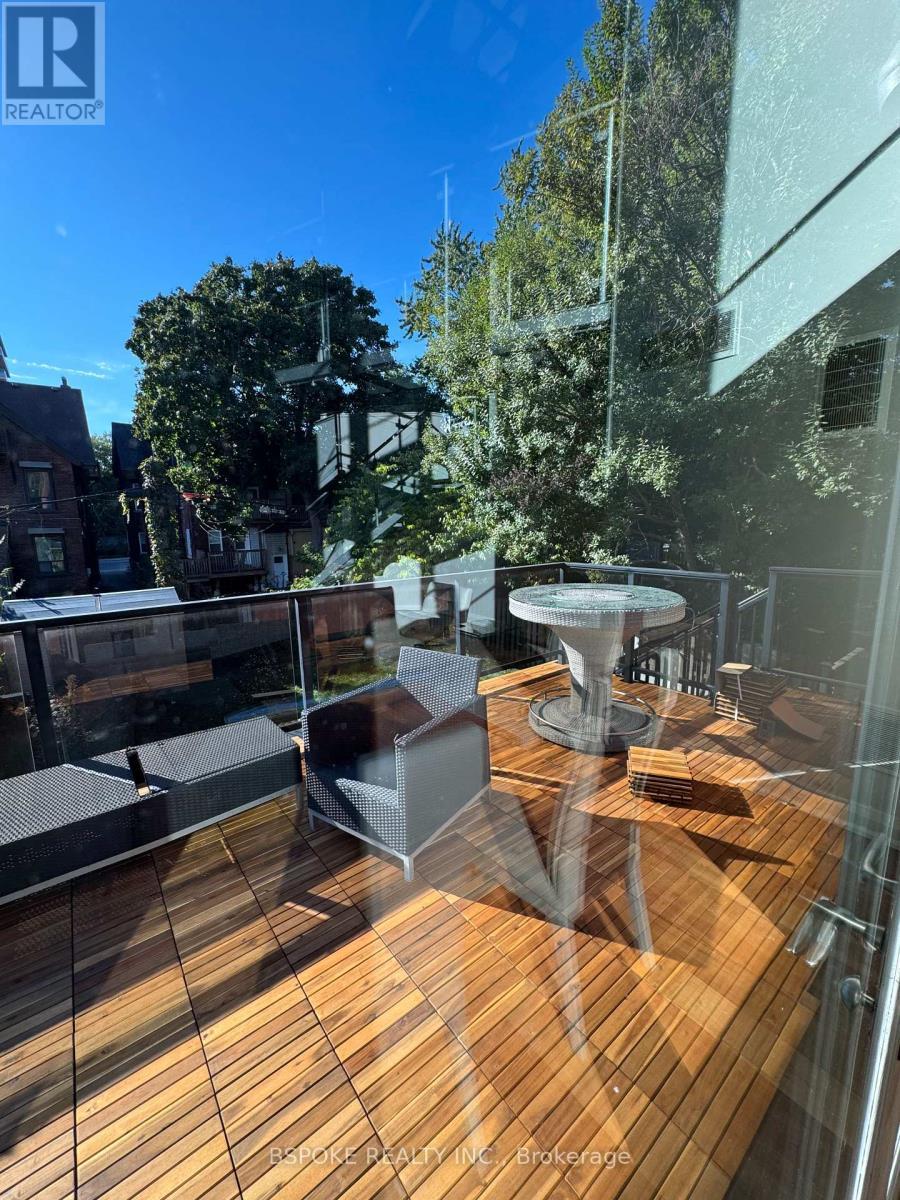 Main - 90 Madison Avenue, Toronto, ON - Outdoor With Deck Patio Veranda