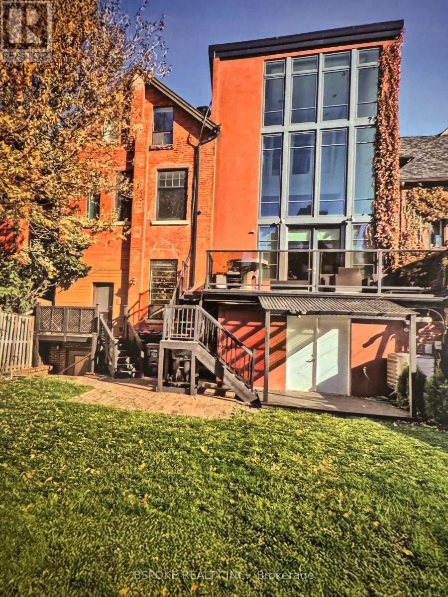 Main - 90 Madison Avenue, Toronto, ON - Outdoor