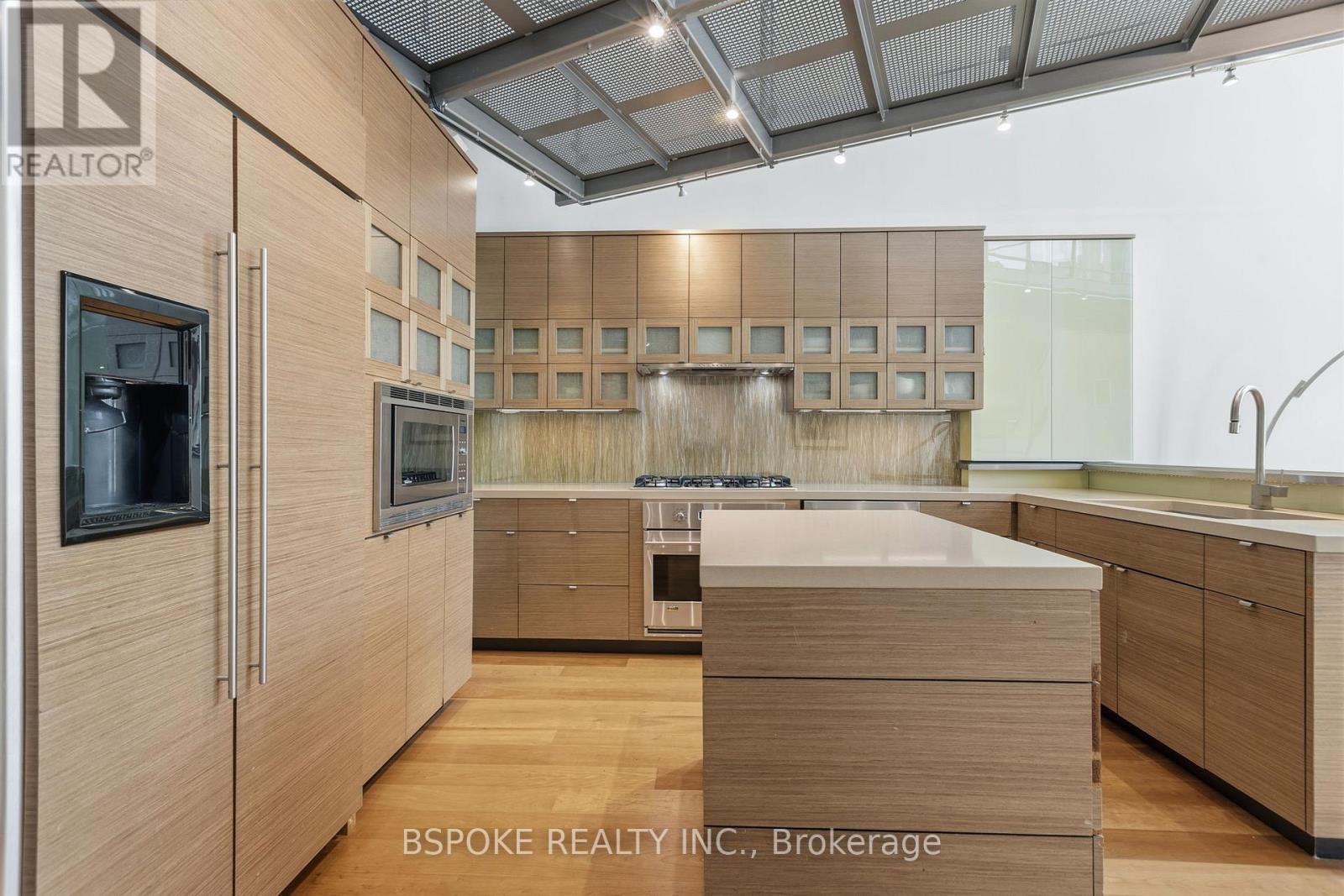 Main - 90 Madison Avenue, Toronto, ON - Indoor Photo Showing Kitchen