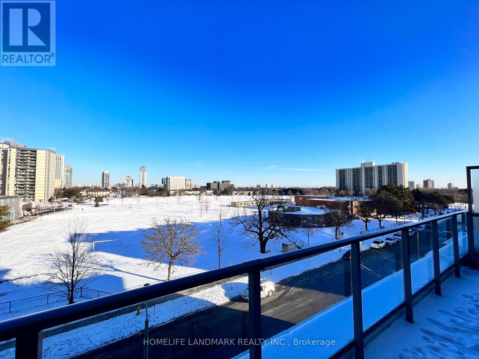 412 - 32 Forest Manor Road, Toronto, ON - Outdoor