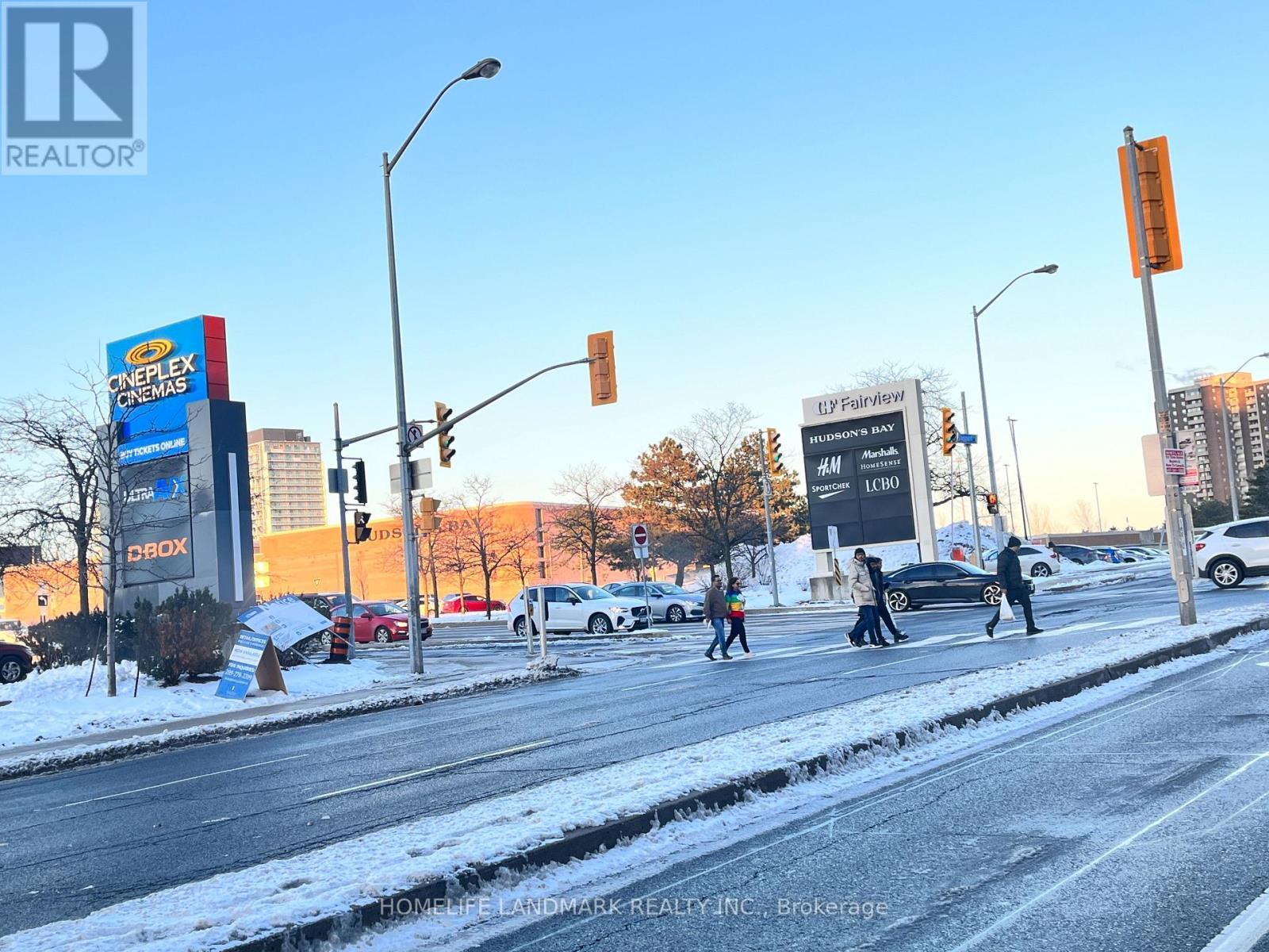 412 - 32 Forest Manor Road, Toronto, ON - Outdoor