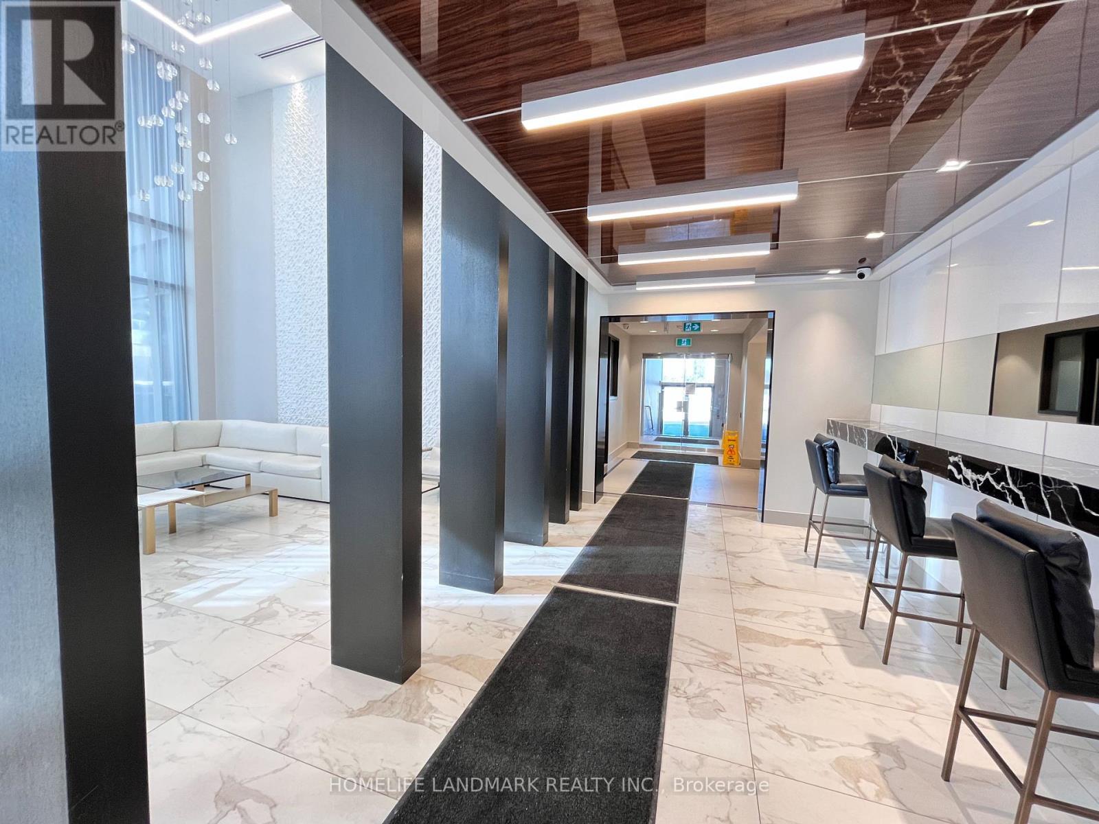 412 - 32 Forest Manor Road, Toronto, ON - Indoor Photo Showing Other Room