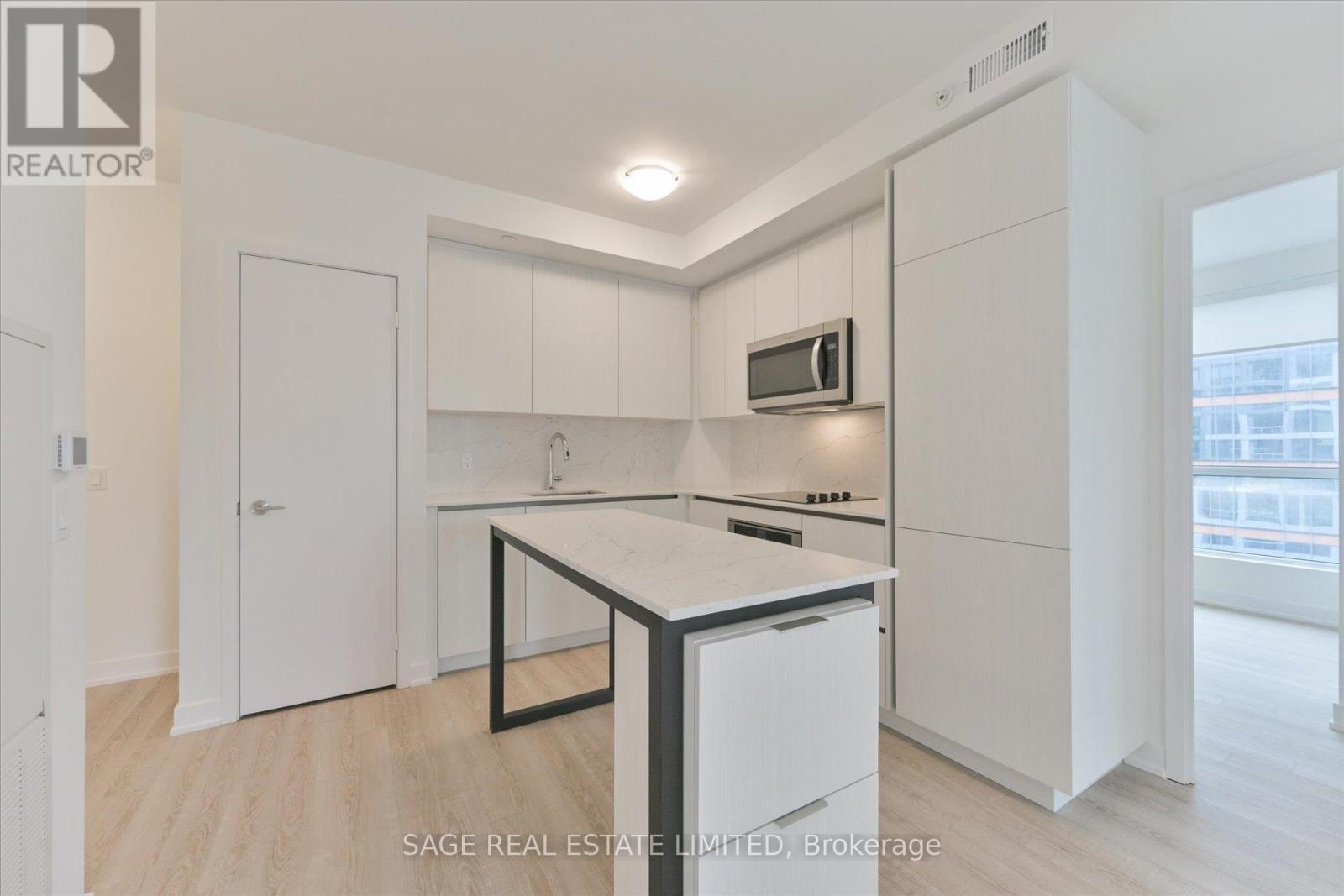723 - 15 Richardson Street, Toronto, ON - Indoor Photo Showing Kitchen