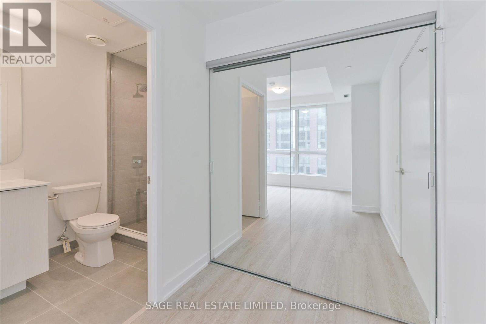 723 - 15 Richardson Street, Toronto, ON - Indoor Photo Showing Bathroom