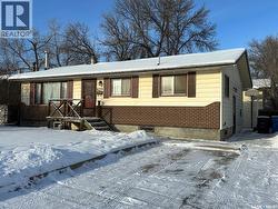 629 George STREET Estevan, SK S4A 1L8