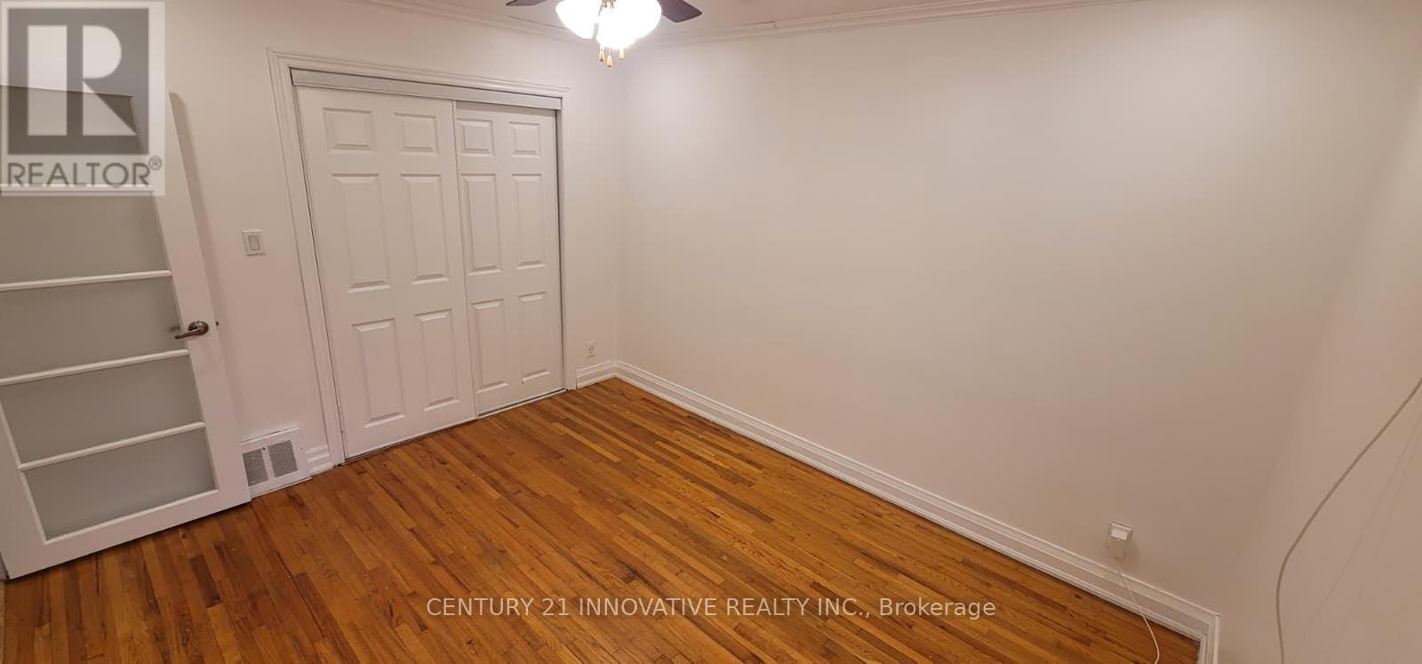 1 - 249 Highland Avenue, Oshawa, ON - Indoor Photo Showing Other Room