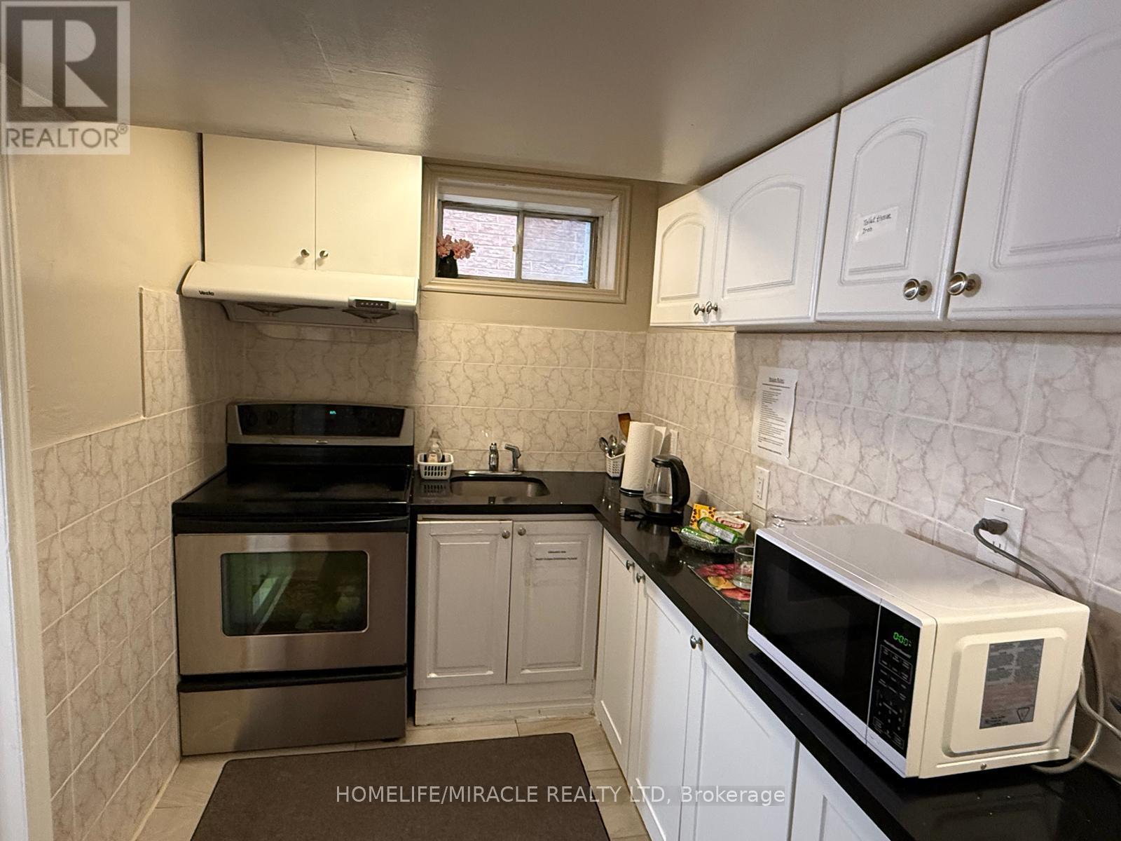 Main & Second Floor - 29 Parsonage Drive, Toronto, ON - Indoor Photo Showing Kitchen