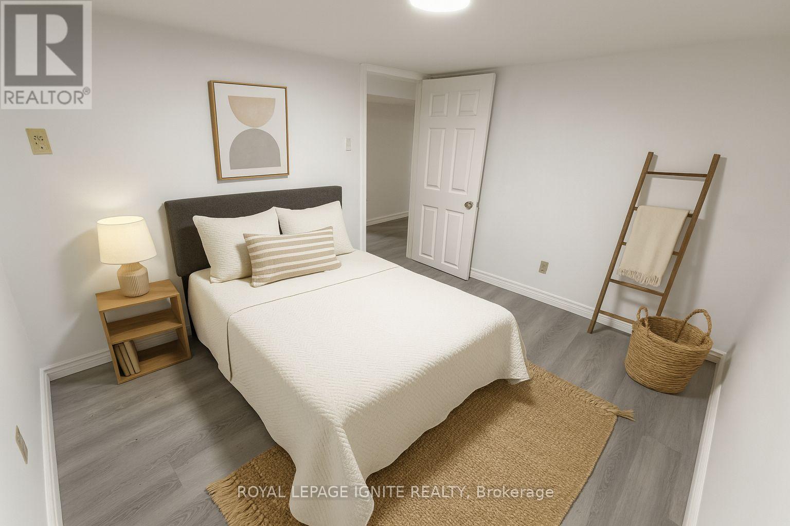 187 Twyn Rivers Drive, Pickering, ON - Indoor Photo Showing Bedroom