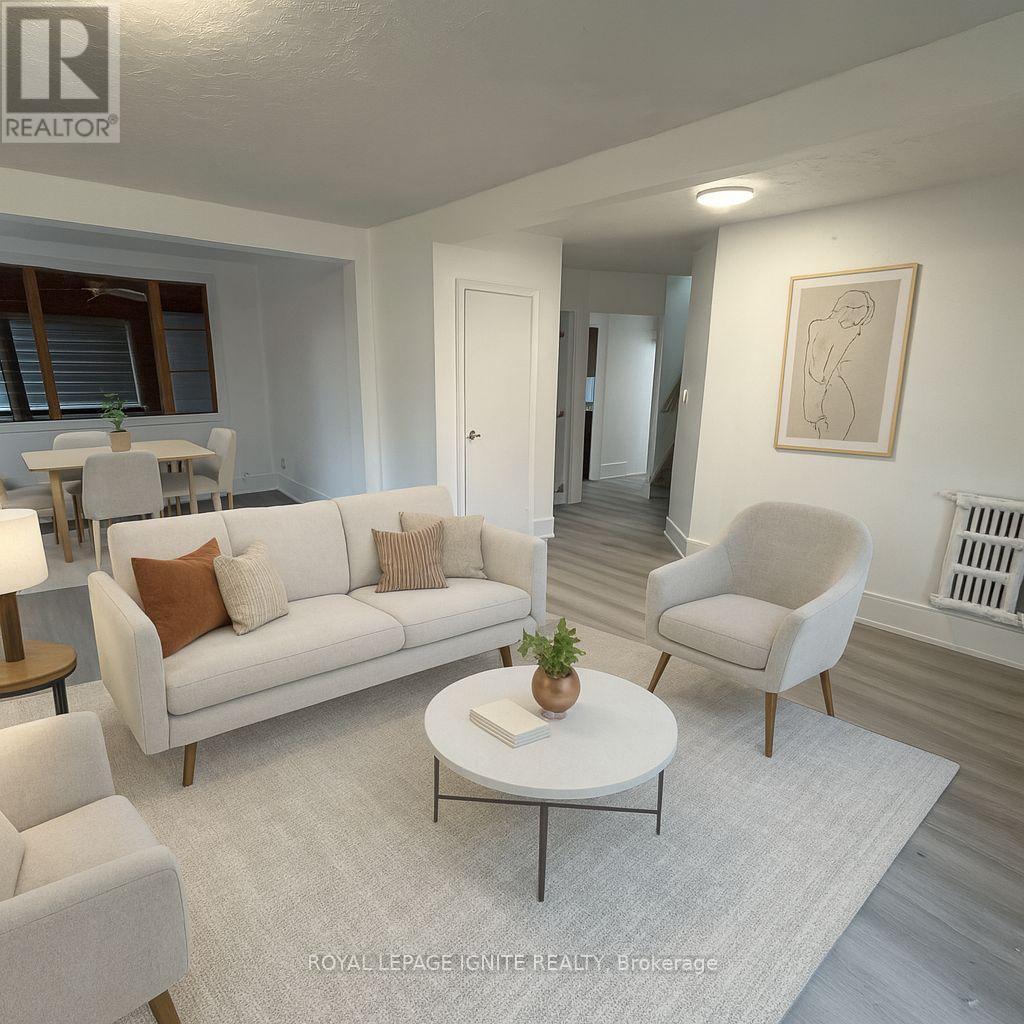 187 Twyn Rivers Drive, Pickering, ON - Indoor Photo Showing Living Room