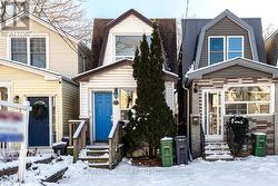 801 SAMMON AVENUE Toronto, ON M4C 2E7