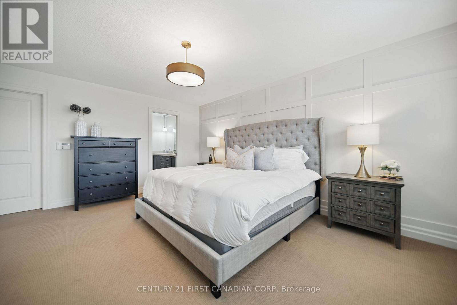 3442 Settlement Place, London South (South V), ON - Indoor Photo Showing Bedroom
